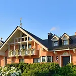 Landhaushotel Hof Wasserkuppe 4*