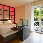 מלון Landhaushotel Hof Wasserkuppe