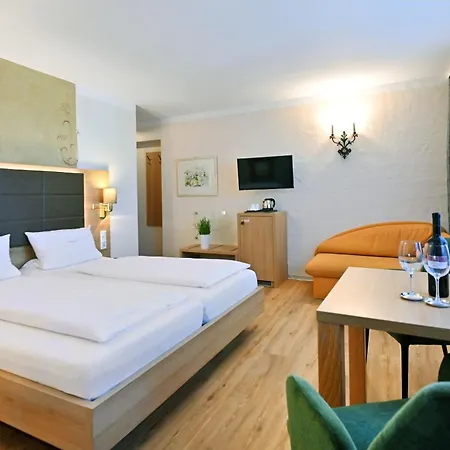 Landhaushotel Hof Wasserkuppe Hotel Poppenhausen