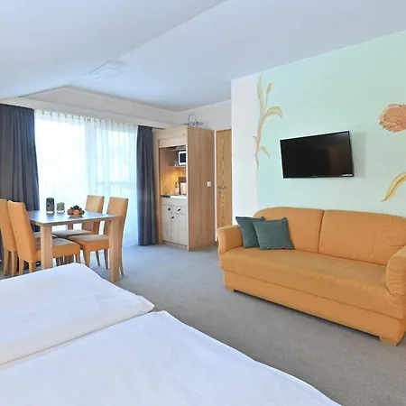 Landhaushotel Hof Wasserkuppe Hotel Poppenhausen