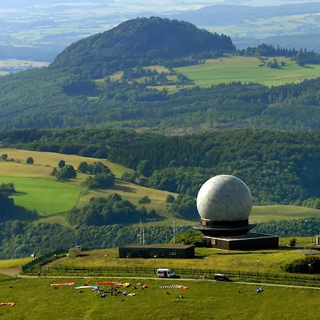 Landhaushotel Hof Wasserkuppe 4* Poppenhausen
