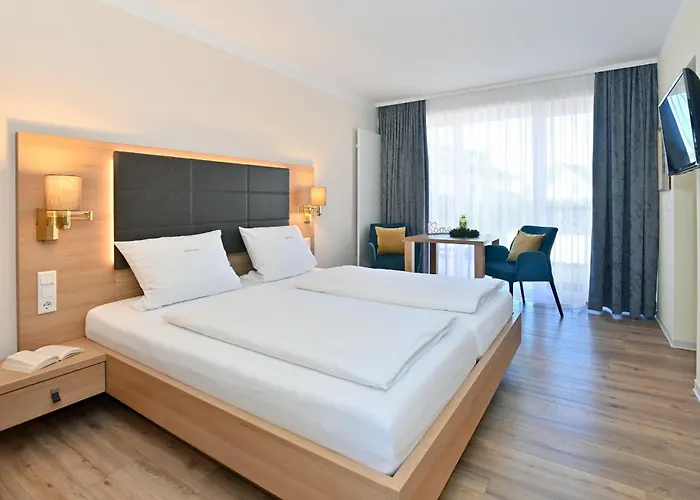 兰道思霍夫瓦瑟库佩酒店 4*