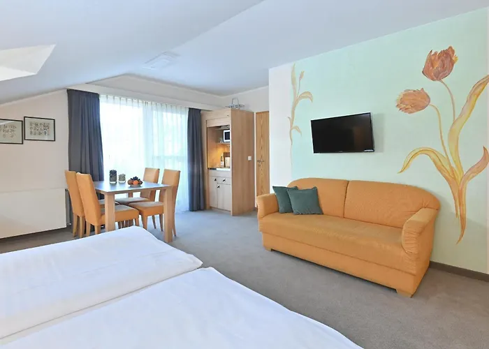 兰道思霍夫瓦瑟库佩酒店 酒店 波彭豪森