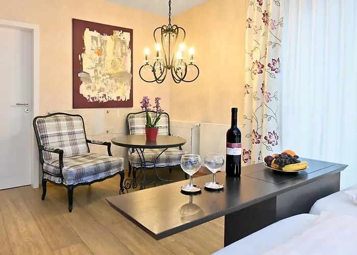 兰道思霍夫瓦瑟库佩酒店 4*