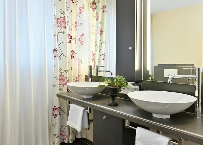 兰道思霍夫瓦瑟库佩酒店 酒店 4*